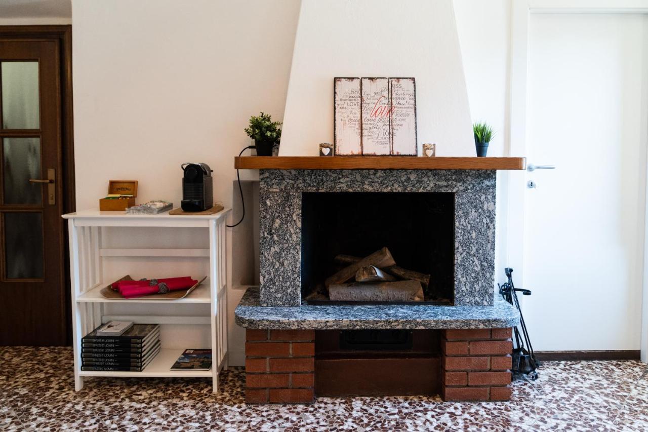 Family Nest Overlooking Lake Como - By Rent All Como アルジェーニョ エクステリア 写真